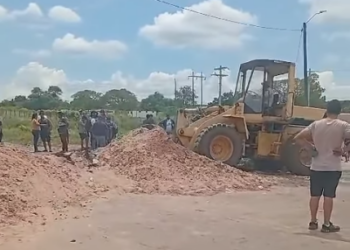 Bloqueo en Yacuiba se levanta tras acuerdo para el pago de regalías