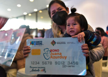 Ahora las mamás solo necesitan su carnet de identidad para su subsidio y bono Juana Azurduy