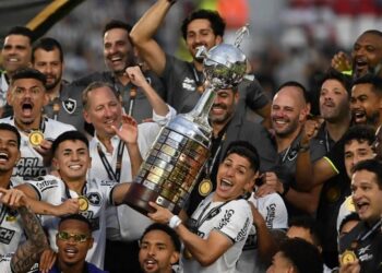 Botafogo inicia la defensa de la Libertadores en busca de ilusionar a sus hinchas otra vez