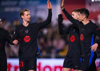 Barça se pasea ante el modesto Barbastro en Copa en el regreso de Araujo