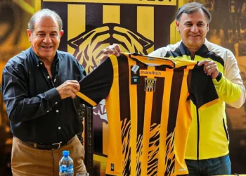 DT Bustos: «Todos los jugadores en The Strongest son valiosos»