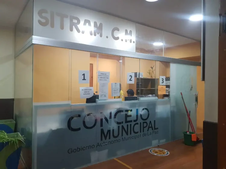 La nueva directiva del Concejo habilitó un espacio para recibir trámites. FOTO: Javier Escalier