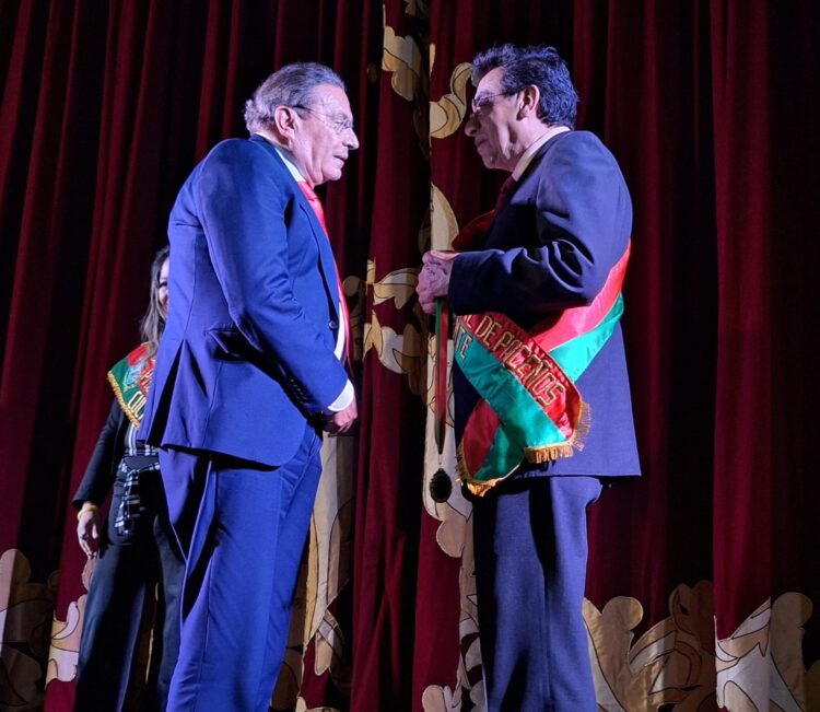 Rolando Kempf recibe ‘Illimani de plata’ por su trayectoria como representante de la FEPLP.