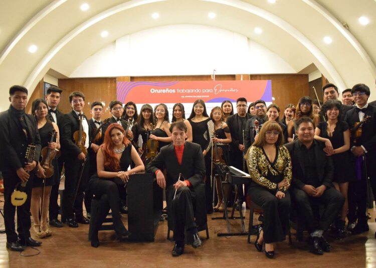camerata_oruro.jpg