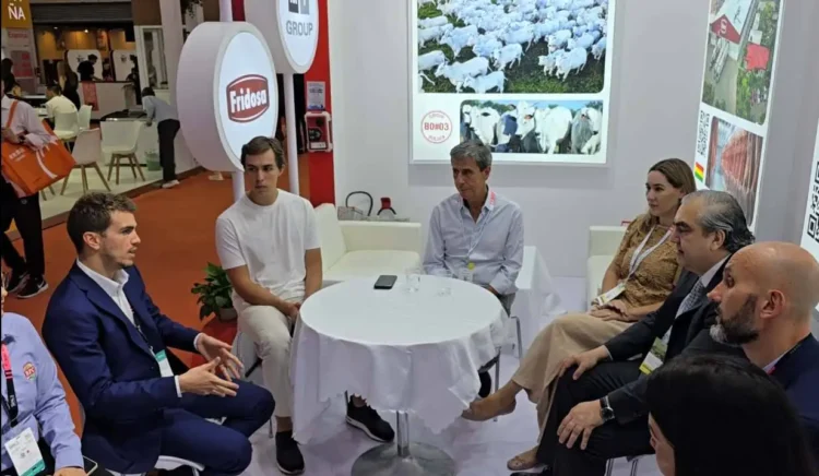 Bolivia promociona carne de res en feria alimentaria de Shanghái