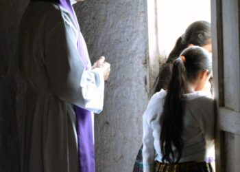 Agilizarán la destitución de curas abusadores