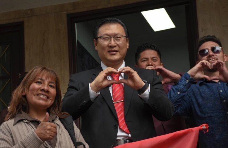 Chi dice que Manfred debe dejar su candidatura y ser ‘buen alcalde’ de Cochabamba
