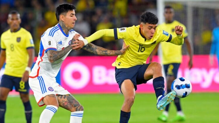 Ecuador busca acercarse al Mundial frente a un Chile que desea mantener su esperanza