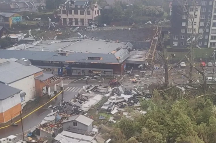 chile_tornado.jpg