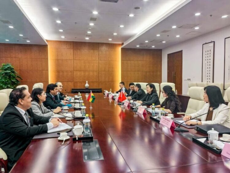 Bolivia y China reactivan diálogo bilateral tras seis años con reunión de ‘Consultas Políticas’
