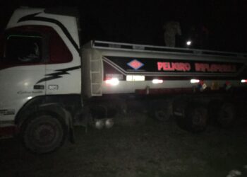 Decomisan más de 24.000 litros de diésel en operativo cerca del lago Titicaca