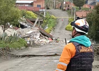 Cae un talud en Codavisa y afecta a varias viviendas