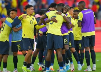 Ecuador refuerza su ataque para enfrentar a Paraguay y Uruguay en eliminatoria