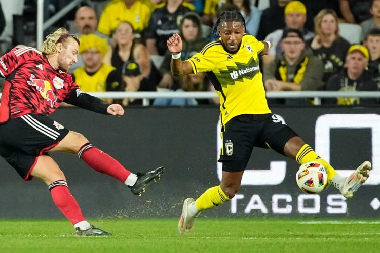 Columbus cae ante Red Bulls en primer duelo de playoffs de MLS