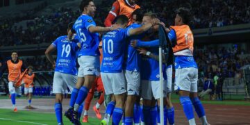 Cruz Azul se impone al América y llega a semifinales de la Copa de Campeones de Concacaf
