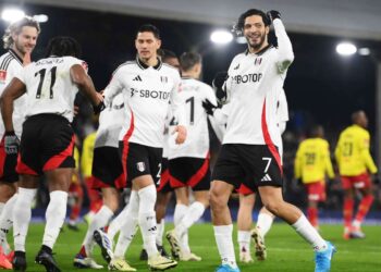 Everton y Fulham cumplen ante equipos de inferior categoría en FA Cup