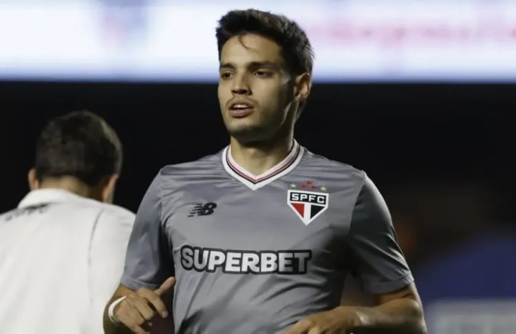 Bobadilla, del São Paulo, se disculpa por insulto xenófobo a rival