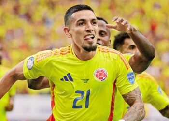 Colombia pierde a Daniel Muñoz, lesionado para enfrentar a Bolivia y Chile