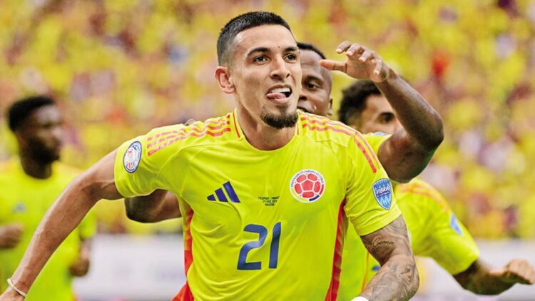 Colombia pierde a Daniel Muñoz, lesionado para enfrentar a Bolivia y Chile