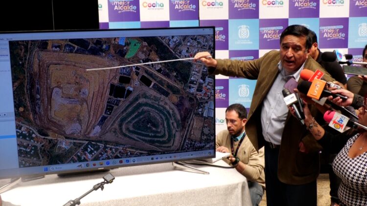 El secretario de Gobernabilidad de la Alcaldía de Cochabamba, Gustavo Camargo., explica sobre la situación en K'ara K'ara.
