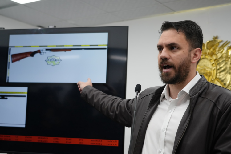 Del Castillo no descarta pedir ayuda de las FFAA para desbloquear carreteras