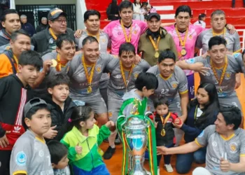 Deportivo Praga es campeón invicto del Nacional de Clubes Senior