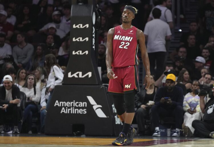 Los Heat suspenden otros dos partidos a Jimmy Butler