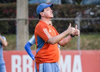 Debut de Diniz, atracción de un Cruzeiro que busca semis de Sudamericana ante Libertad