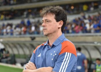 El Cruzeiro destituye al técnico Fernando Diniz