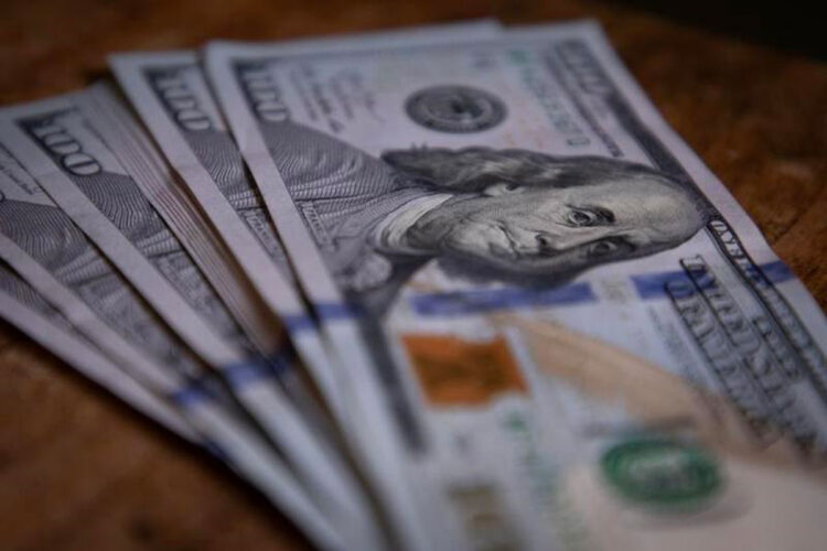 dólar