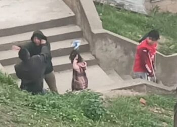 Defensoría rescata a menor tras presenciar agresión entre sus padres en La Portada