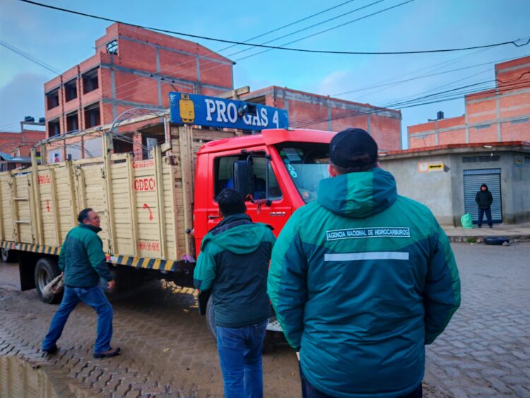 Personal de la ANH realizó el control en el despacho de camiones distribuidores de GLP.