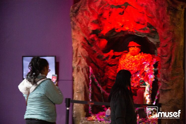 El Musef habilitó las vistas nocturnas par estudiantes de Educación Alternativa.