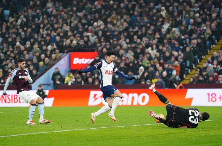 El Aston Villa elimina al Tottenham en Copa, debutan Asensio y Rashford