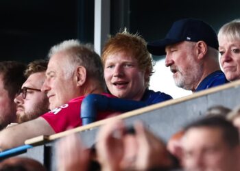 El cantautor Ed Sheeran colaboró para cerrar un fichaje del Ipswich