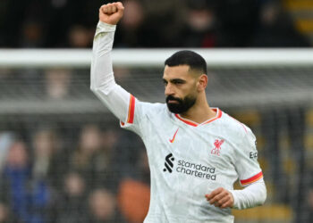 Salah salva al Liverpool, el Forest se da un festín ante el Brighton