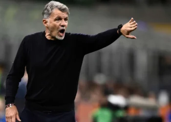Fiorentina y Lazio anuncian salida de sus entrenadores