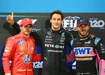 George Russell atrapa la ‘pole’ en Las Vegas y Colapinto colisiona