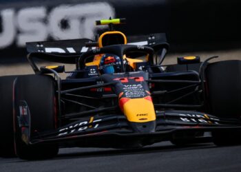 La FIA inspecciona los autos de Red Bull por polémico dispositivo de altura