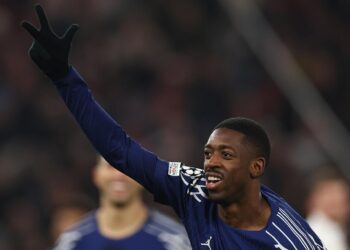 Dembelé se pasea en Stuttgart y el PSG jugará por los octavos de Champions