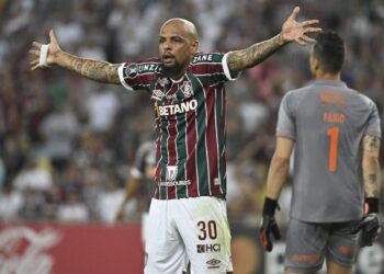 El zaguero brasileño Felipe Melo anuncia que se retirará al final de 2025