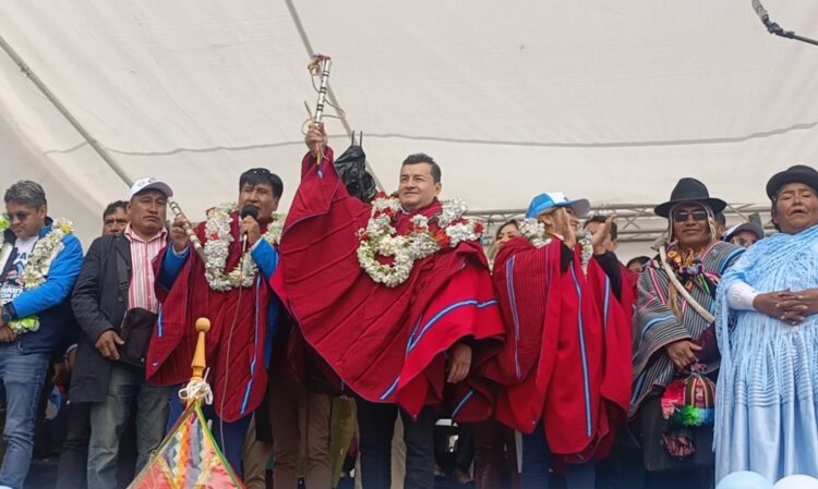 Jhonny Fernández desmiente a Evo Morales y afirma que no le ofreció su sigla