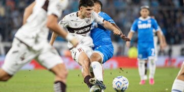 Racing empata y deja pasar otra oportunidad en la Liga argentina