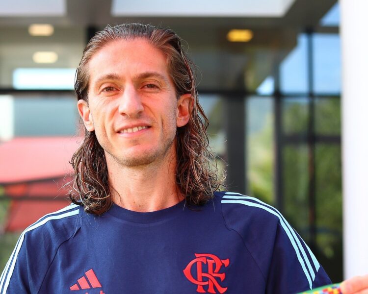 Filipe Luis inicia con Flamengo ante Táchira el reto de la Libertadores