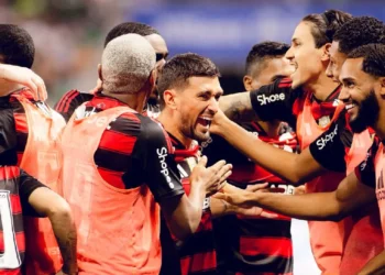 Flamengo se lleva la ‘final’ del Brasileirao al ganar a Palmeiras