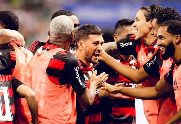 Flamengo se lleva la ‘final’ del Brasileirao al ganar a Palmeiras