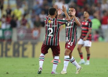 Fluminense se queda con el clásico carioca y Depay anota su primer gol en Brasil