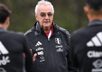 Perú no será rival fácil para Uruguay, advierte DT Fossati
