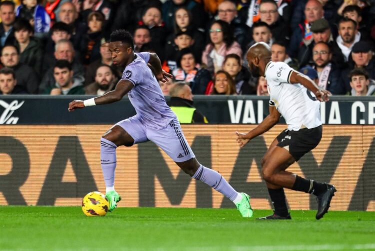 El Real Madrid, a por el liderato en partido aplazado contra el Valencia
