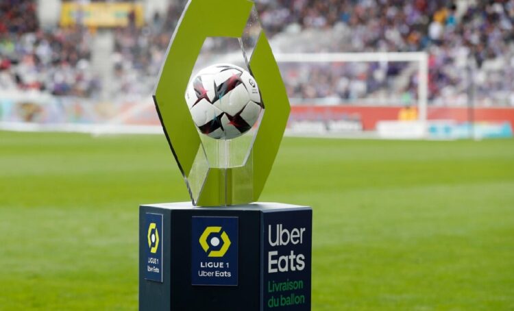 Fútbol francés busca desesperadamente soluciones a la crisis por los derechos TV